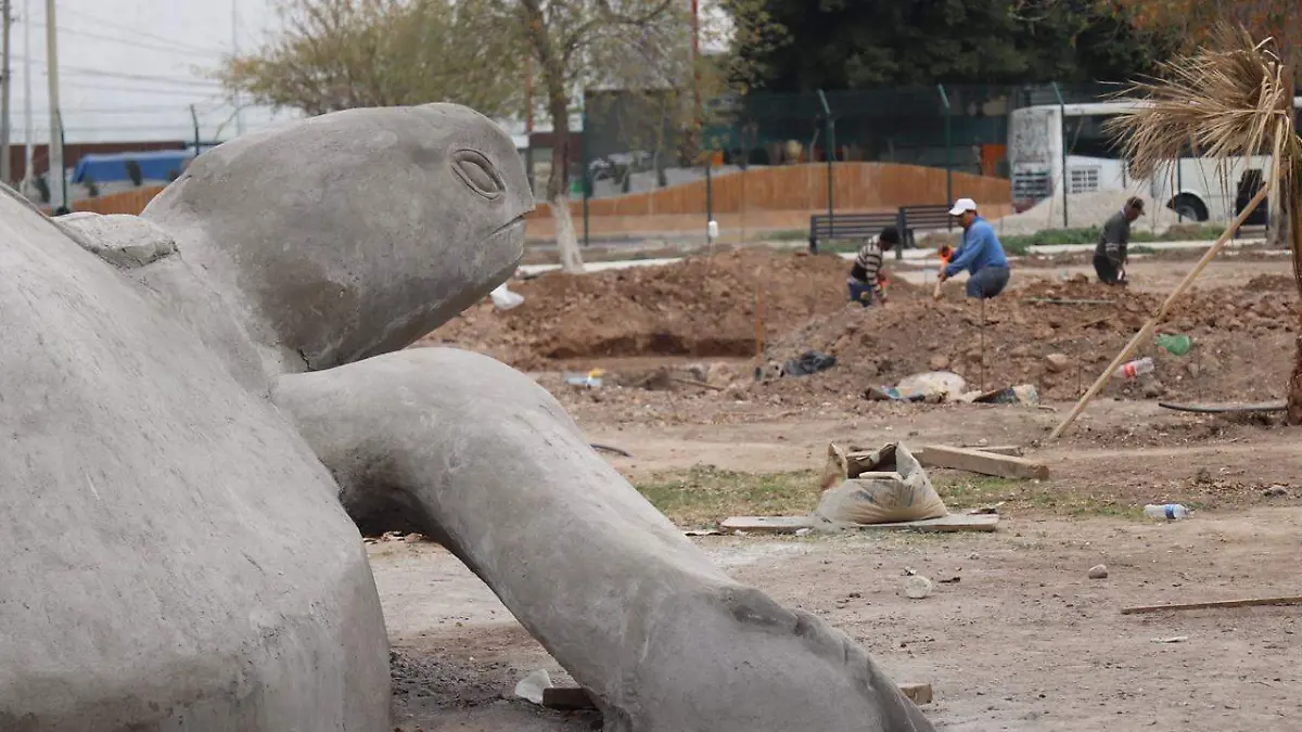 30 MIGUEL Supervisa alcalde obras en Plaza de la Tortuga y Parque Fundadores